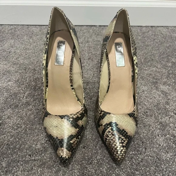 Spiegel Snakeskin Pumps Size 9 - Picture 6 of 6